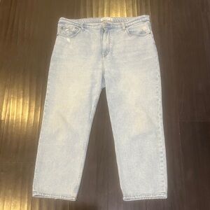 Abercrombie & Fitch Ultra High Rise Ankle Straight Light Wash Jean Size 16/33